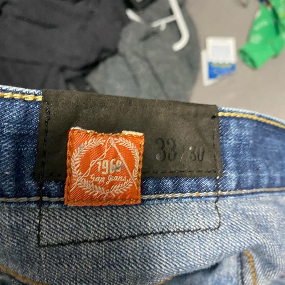 Jeans - Picture 6 of 6